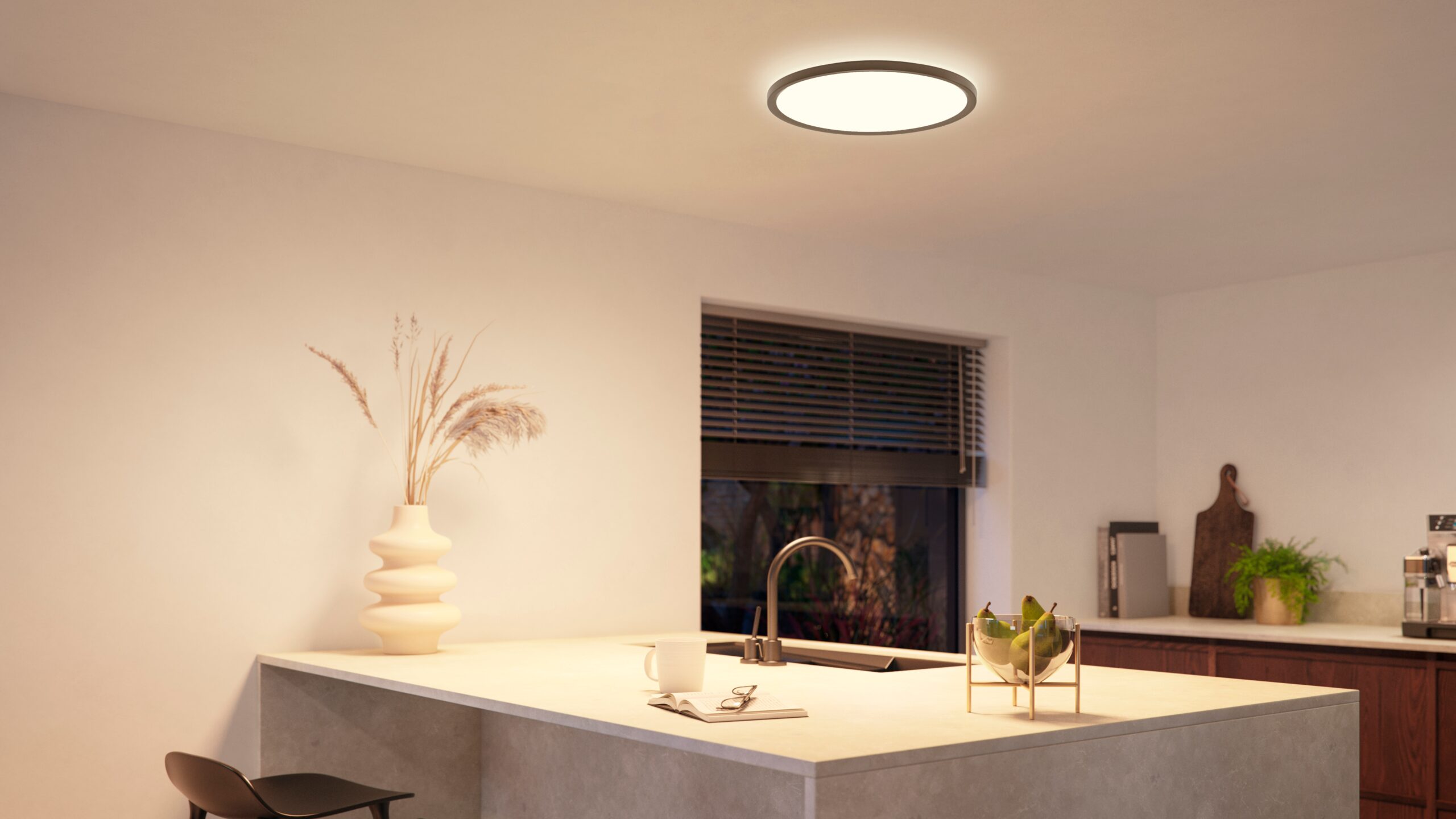 philips hue tento round in black lifestyle scaled
